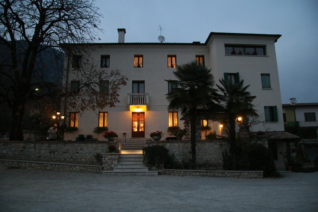 Locanda Alla Posta Borso del Grappa Ngoại thất bức ảnh